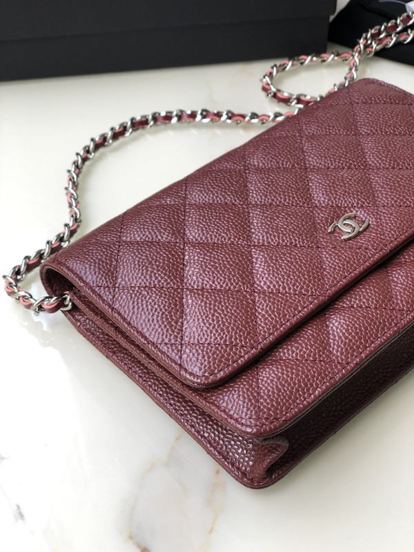 CL CHAIN WALLET CAVIAR