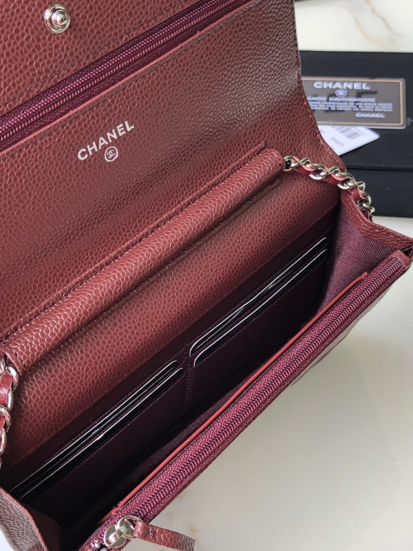 CL CHAIN WALLET CAVIAR