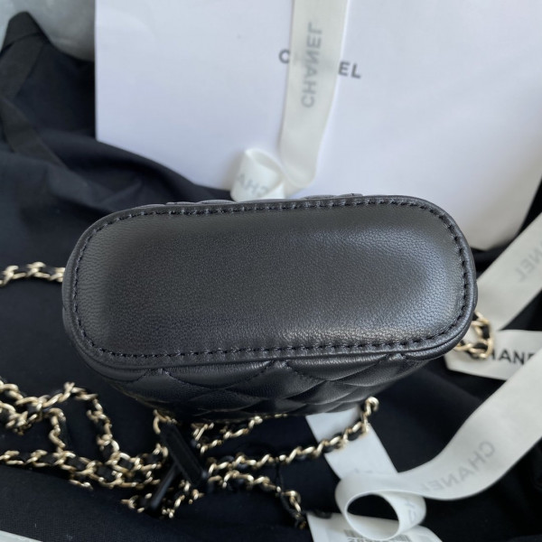 CL VANITY CASE