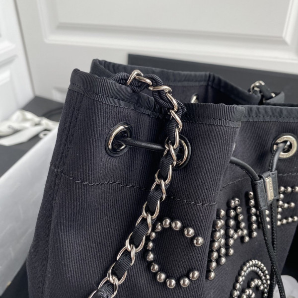 CL BUCKET BAG