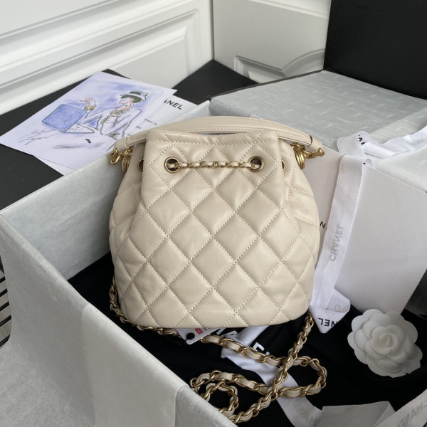 CL BUCKET BAG