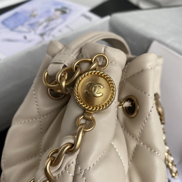CL BUCKET BAG