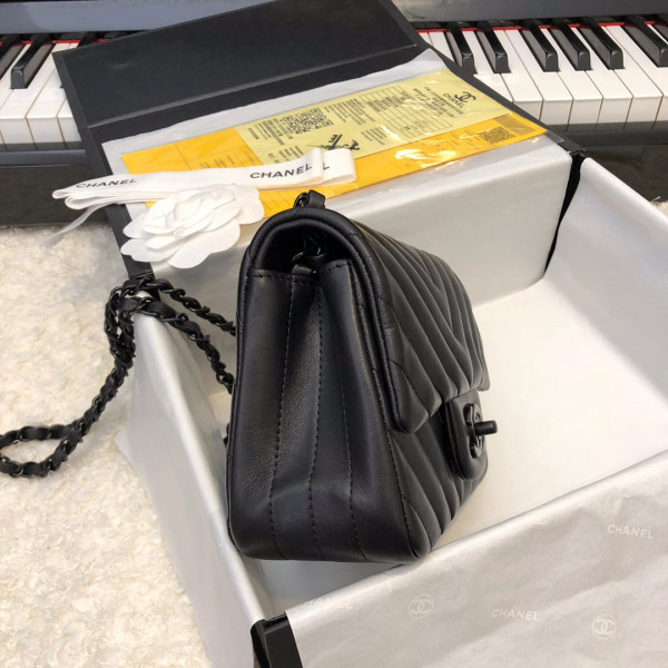 CL FLAP BAG
