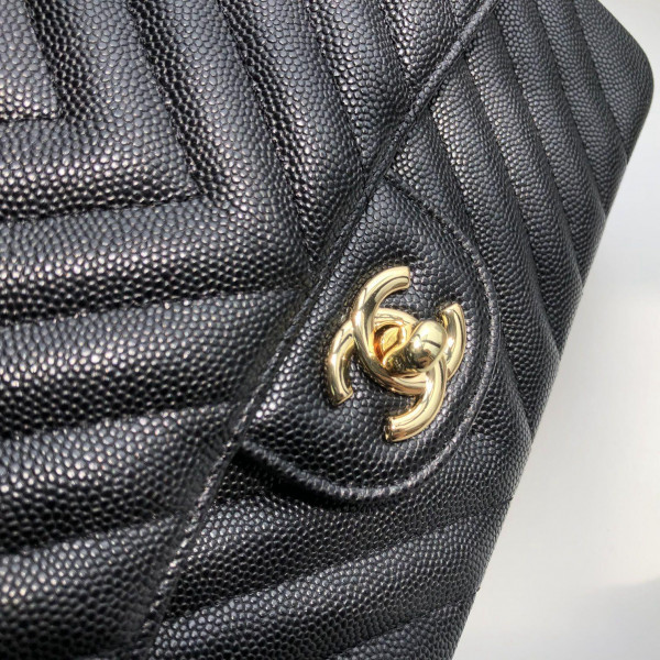 CL FLAP BAG CAVIAR 25.5cm