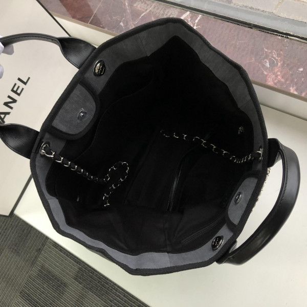 CL TOTE BAG