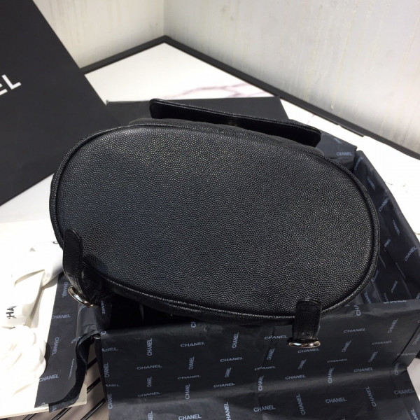 CL BACKPACK IN CAVIAR WITH GOLD HARDWARE