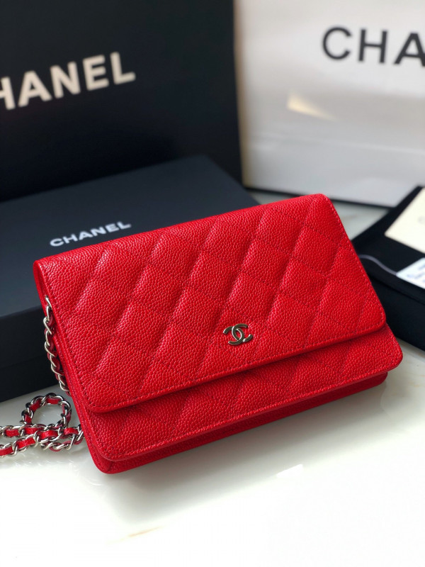 CL CHAIN WALLET CAVIAR WITH SILVER HARDWARE