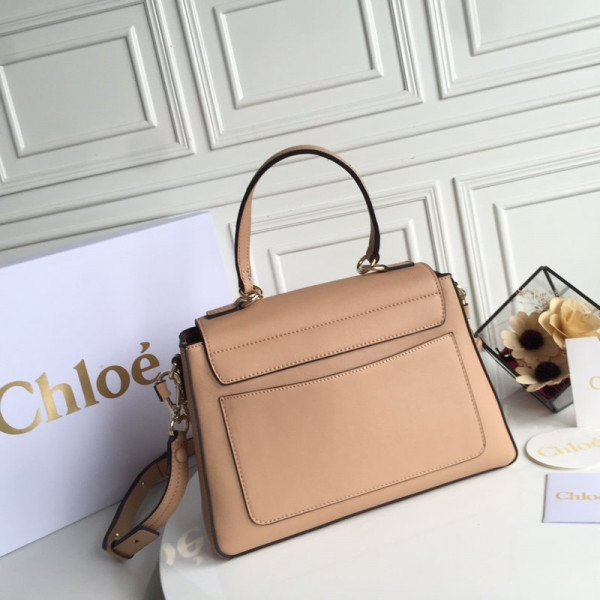 CHLOÉ FAYE DAY