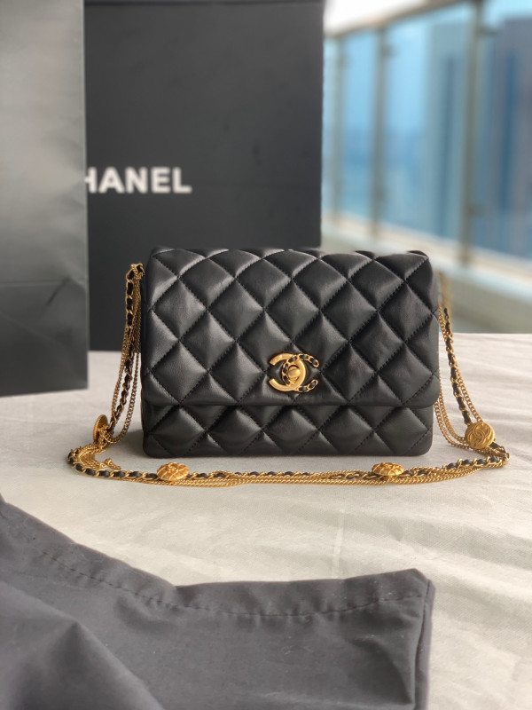 CL MINI FLAP BAG