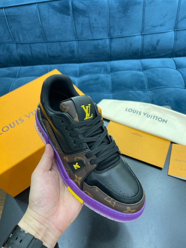 l**is V*t*n trainer sneaker