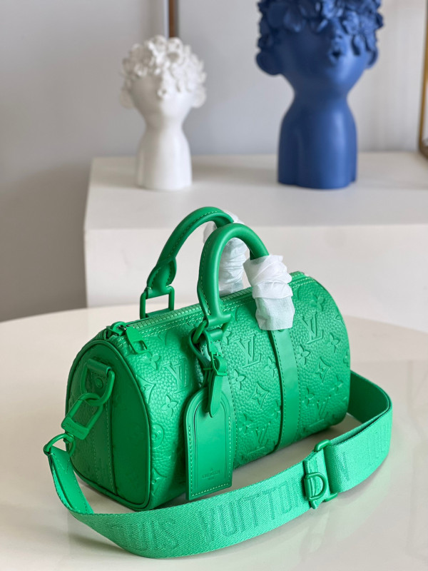 l**is V*t*n keepall bandouliÈre 25