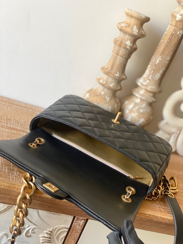 CL FLAP BAG