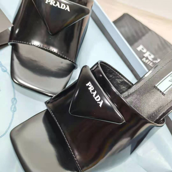Pra*a brushed leather mid-heeled slides