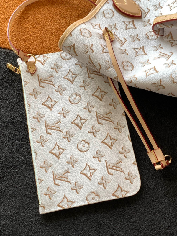 l**is V*t*n neverfull mm