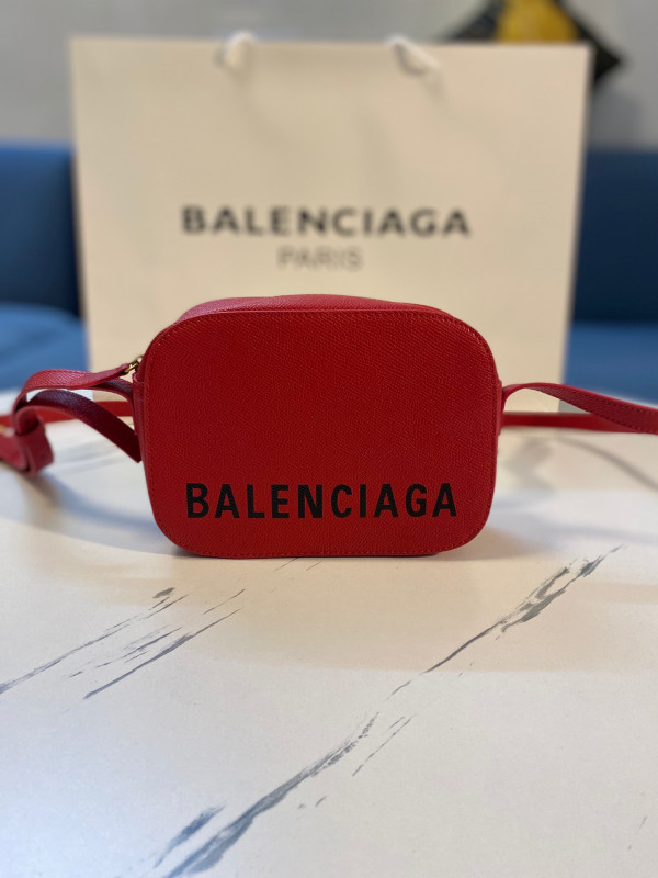 Ba*len*cia*ga everyday camera bag xs