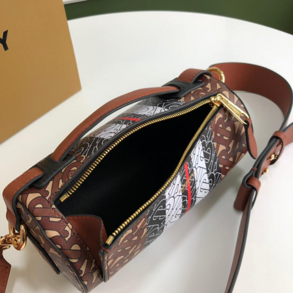 B**rry barrel bag