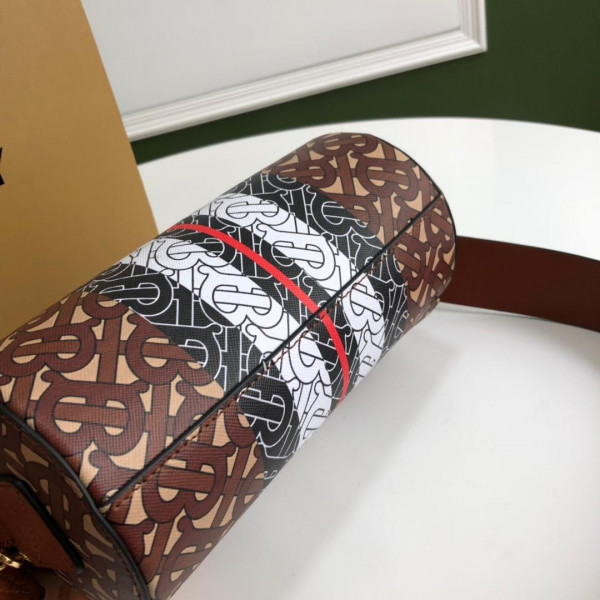 B**rry barrel bag