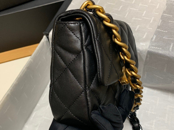 CL MINI FLAP BAG