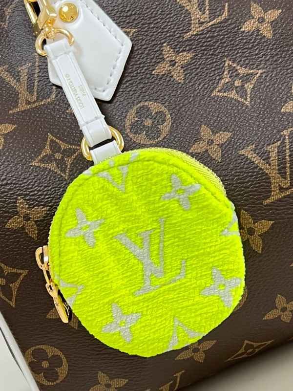 l**is V*t*n speedy bandouliÈre 25