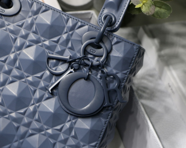 lady D*or small-20-16.5-8cm