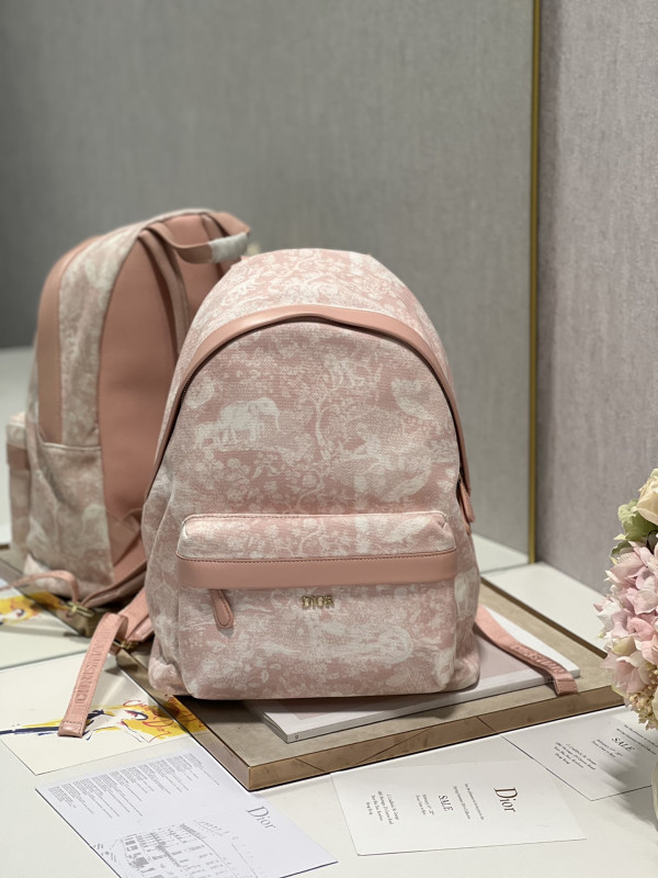 D*or backpack