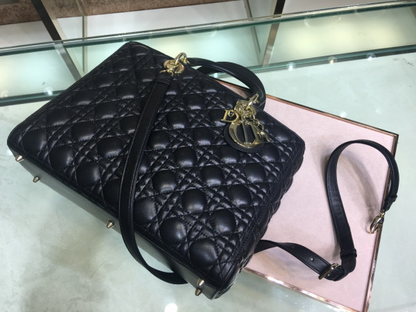 large lady D*or bag
