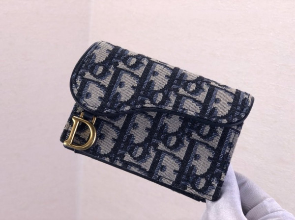 D*or wallet