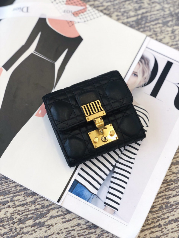 D*oraddict wallet