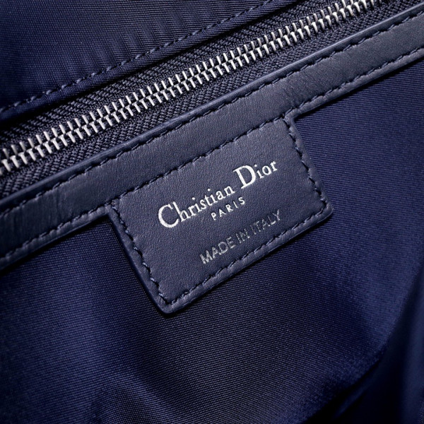 D*or camp bag