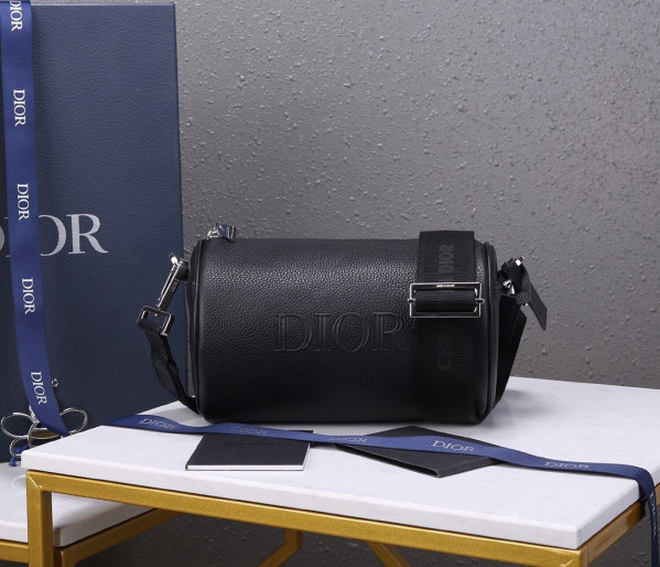 D*or roller messenger bag