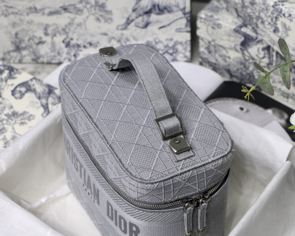 D*or vanity case-24-17-13.5cm