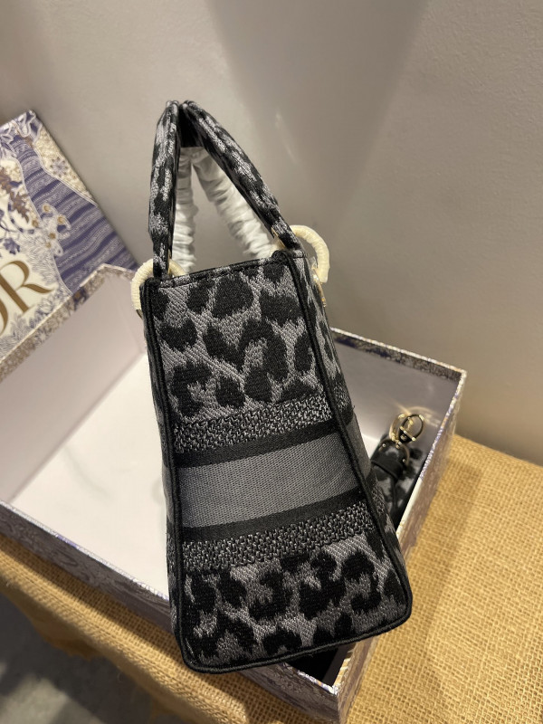D*or lady d-lite bag