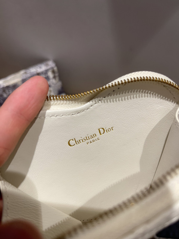 D*or D*oramour caro heart pouch with chain