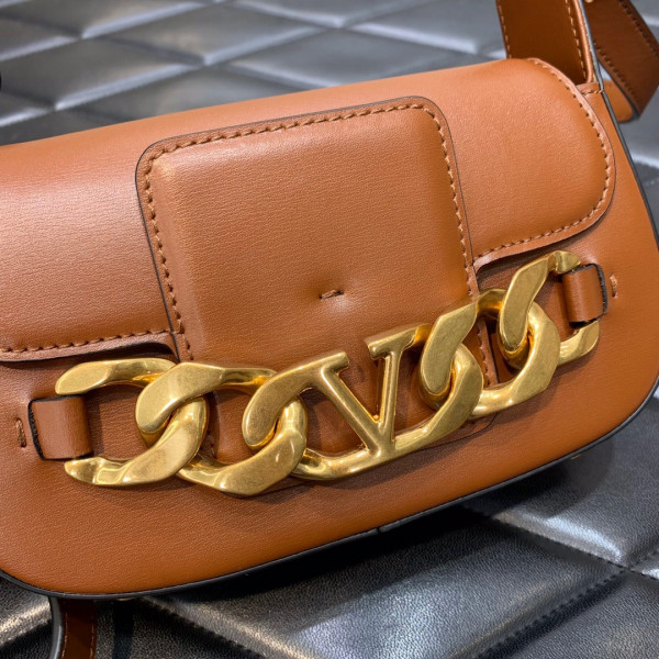VALENTINO VLOGO CHAIN SMALL CALFSKIN SHOULDER BAG