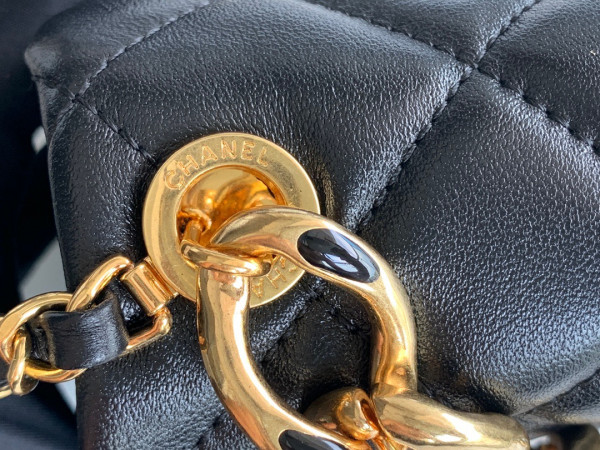 CL FLAP BAG