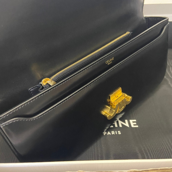Ce**e chain bag triomphe