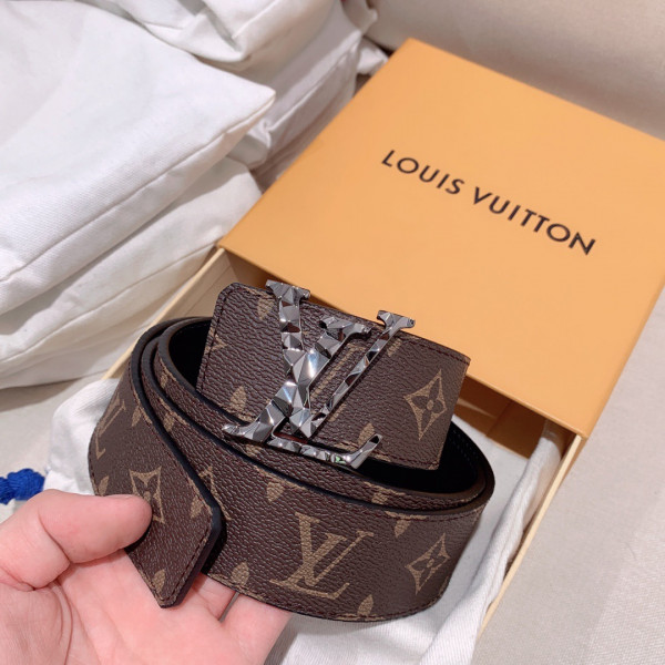 l**is V*t*n belt