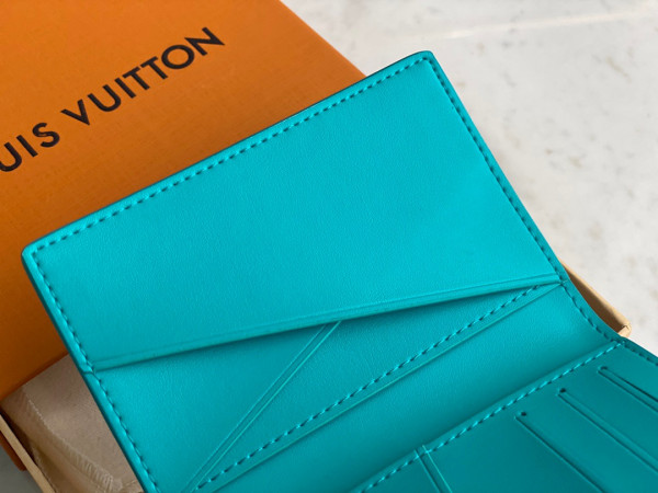 l**is V*t*n pocket organizer