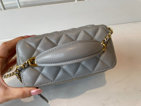 CL VANITY CASE