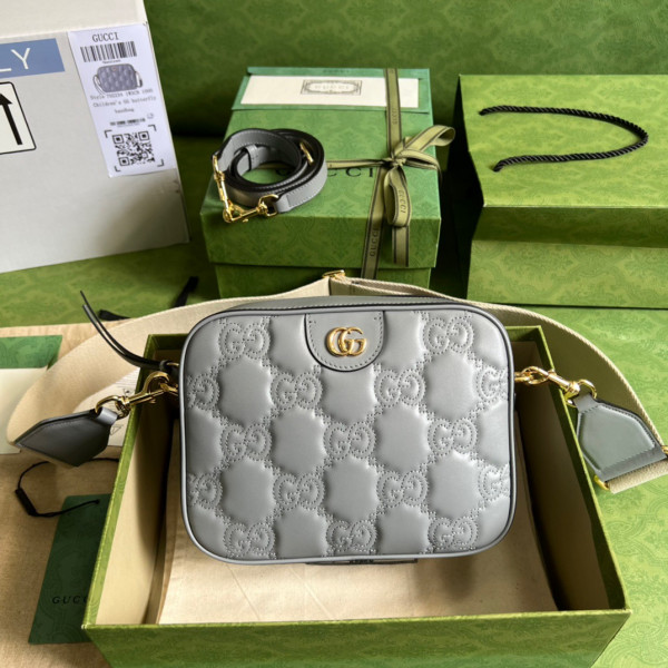 G*u*i gg matelassé leather shoulder bag