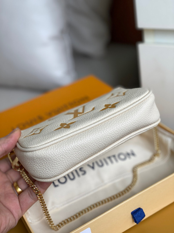 l**is V*t*n mini pochette accessoires