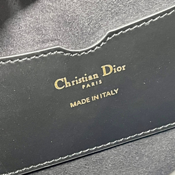 D*or 30 montaigne avenue bag