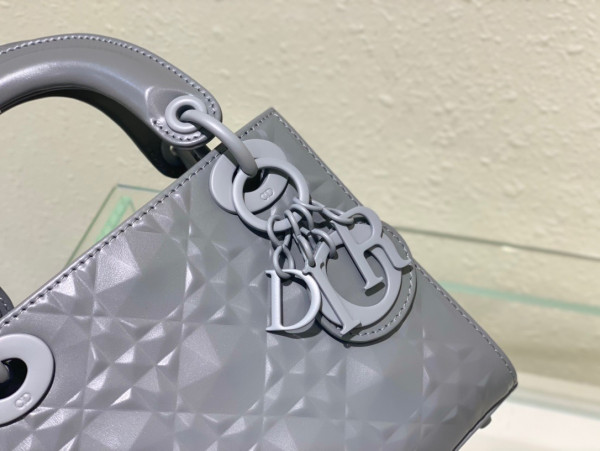lady D*or mini