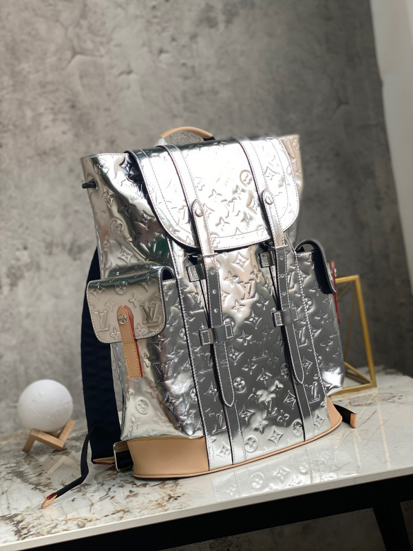 l**is V*t*n christopher backpack pm