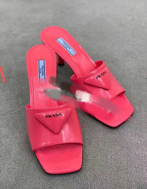 Pra*a brushed leather mid-heeled slides