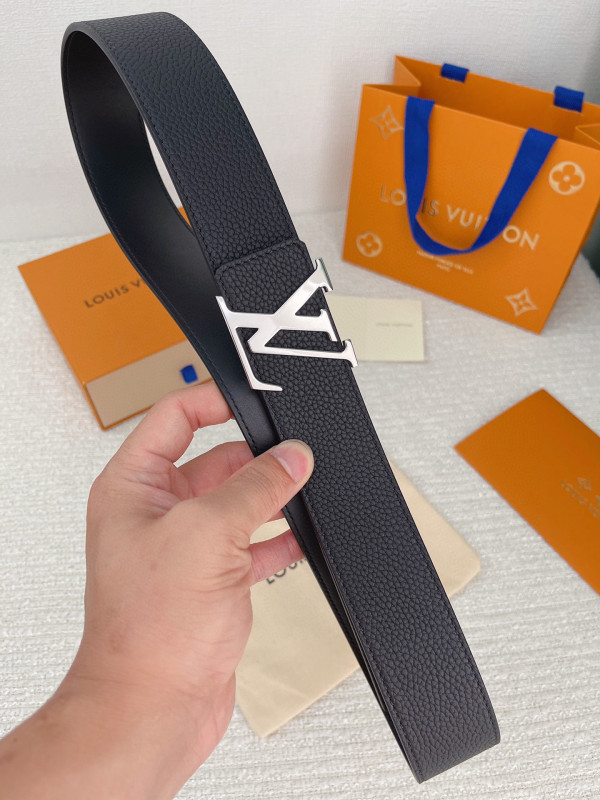 l**is V*t*n belt