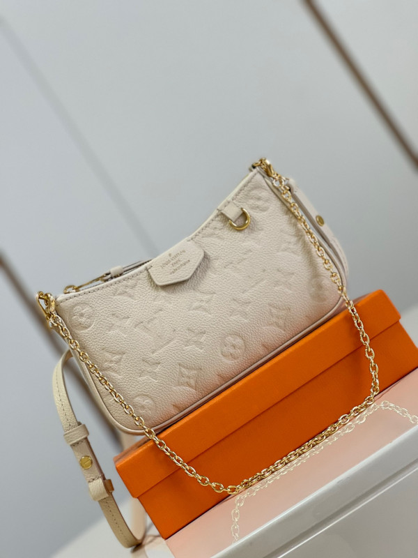 l**is V*t*n easy pouch on strap