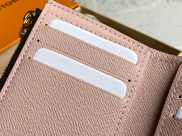 l**is V*t*n victorine wallet