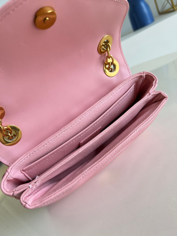 l**is V*t*n new wave chain bag pm