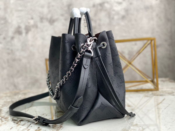 l**is V*t*n bella tote